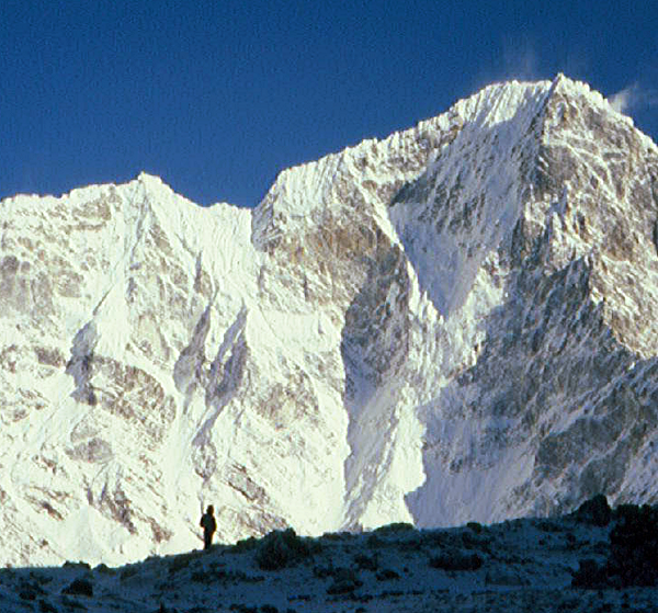 Above Lobuche